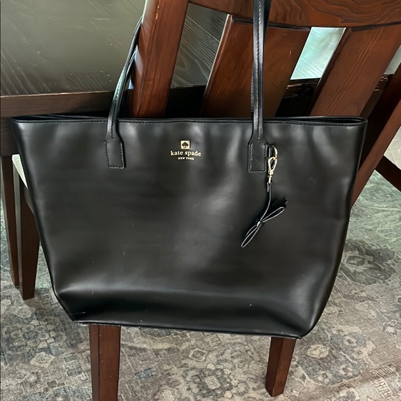 kate spade Handbags - Kate Spade Black Tote Bag Sleek Design Spacious Interior